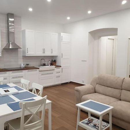 Ferienwohnung Prague Downtown Vinohrady - Next To Havlicek Park Exterior foto